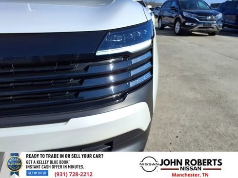 Certified 2025 Nissan Kicks SV image 13