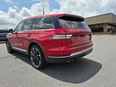 Certified 2025 Lincoln Aviator Reserve w/ Equipment Group 201A AWD/4WD image 3
