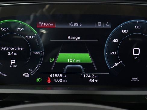 Used 2019 Audi e-tron Prestige w/ Prestige Package image 44