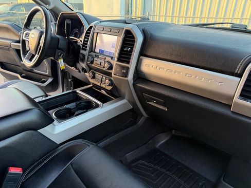 Used 2021 Ford F350 Lariat image 26