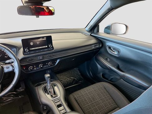 Used 2025 Honda HR-V Sport image 22