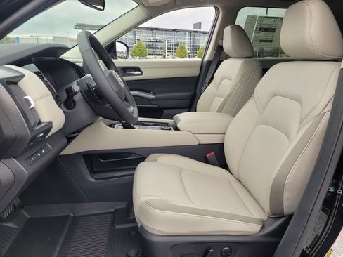 New 2026 Nissan Pathfinder SL AWD/4WD image 6