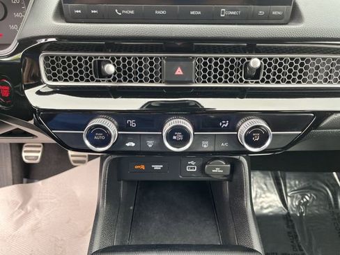 Used 2023 Honda Civic Sport image 18