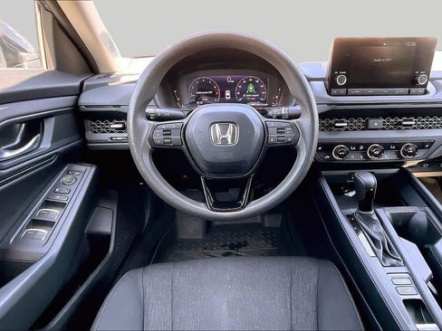 Used 2023 Honda Accord EX image 5