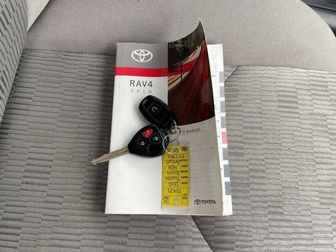 Used 2010 Toyota RAV4 4WD image 38