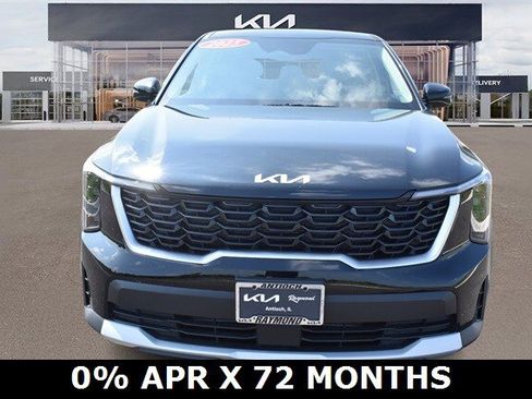 New 2025 Kia Sorento LX image 8