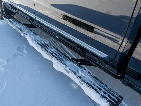 Used 2022 Chevrolet Silverado 1500 High Country w/ High Country Premium Package image 12