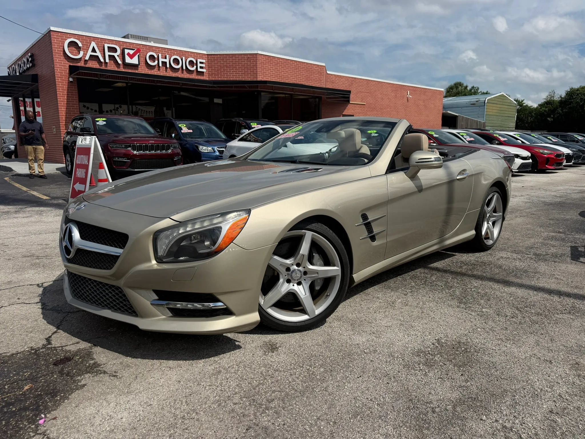 Used 2013 Mercedes-Benz SL 550 image 2