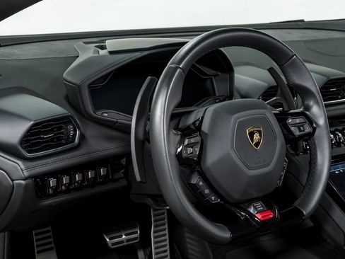 Used 2022 Lamborghini Huracan EVO AWD/4WD image 13