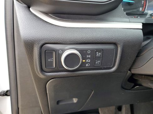 Used 2022 Ford Explorer XLT image 17