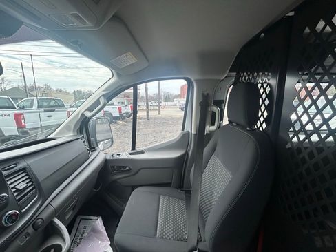 Certified 2024 Ford Transit 250 Low Roof w/ Exterior Upgrade Package image 24