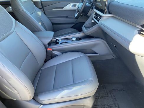 New 2026 Ford Explorer Active image 43