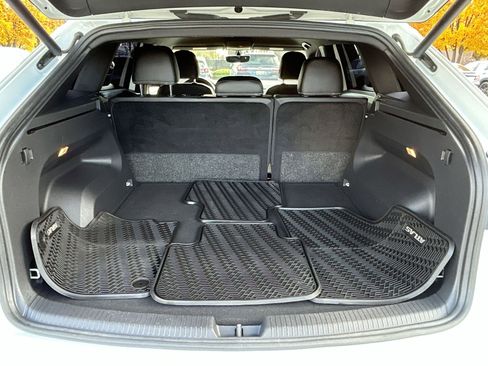 Used 2021 Volkswagen Atlas Cross Sport SE image 20