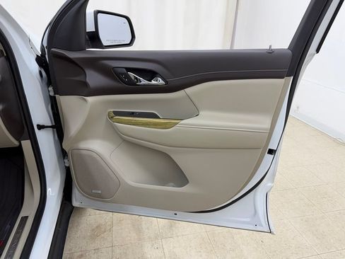 Used 2019 GMC Acadia Denali FWD image 10