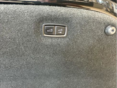 Used 2022 Audi e-tron GT Prestige w/ Prestige Package image 39