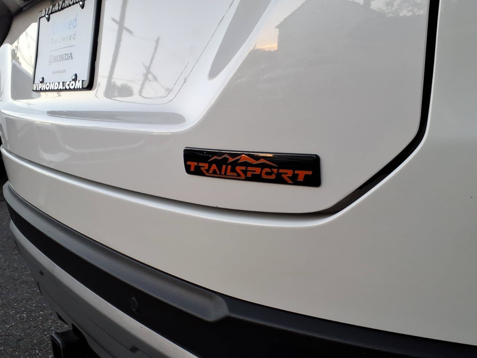 Used 2025 Honda Pilot TrailSport image 8