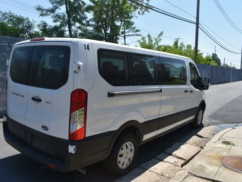 Used 2025 Ford Transit 350 XLT RWD image 5