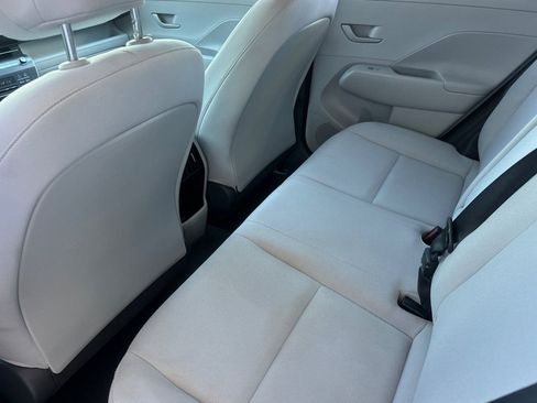 Used 2024 Hyundai Kona SEL image 13