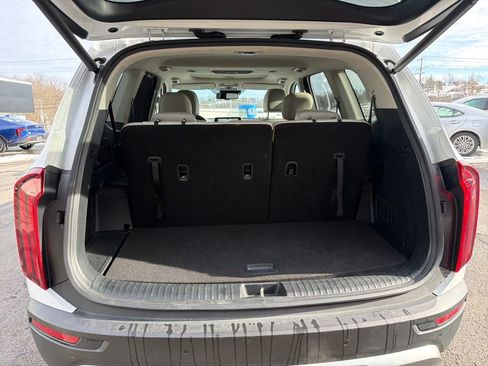 Certified 2022 Kia Telluride EX w/ EX Premium Package image 23