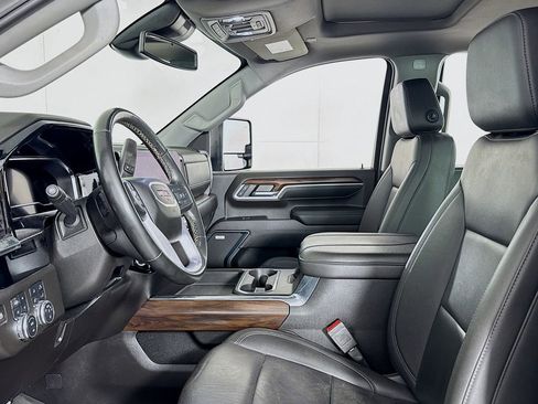 Used 2024 GMC Sierra 3500 SLT w/ SLT Convenience Package image 12