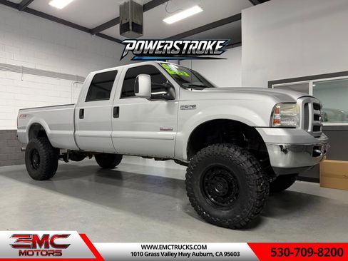 Used 2006 Ford F350 Lariat image 1
