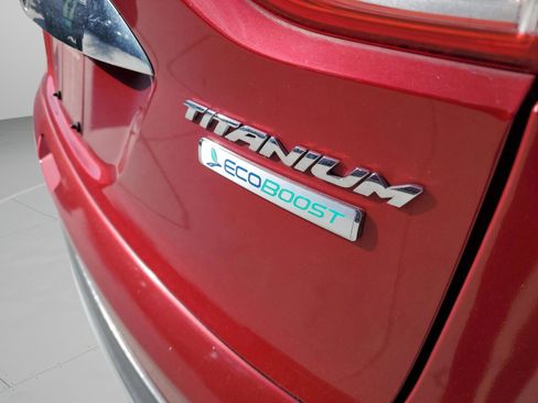 Used 2016 Ford Escape Titanium image 28