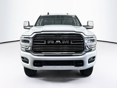 Used 2023 RAM 2500 Laramie AWD/4WD image 2