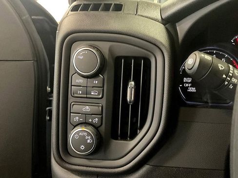New 2026 Chevrolet Silverado 1500 Custom image 21