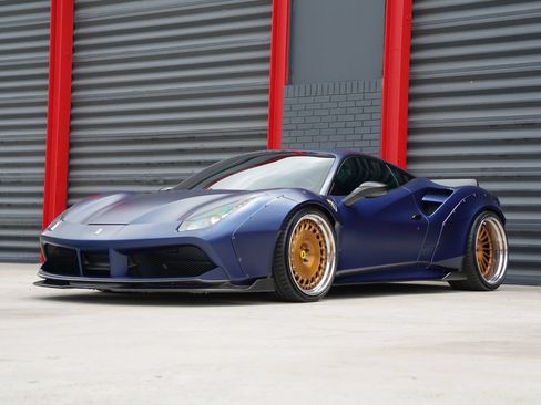 Used 2017 Ferrari 488 GTB RWD image 11