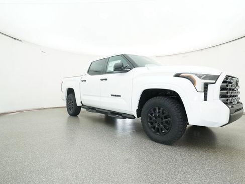 New 2026 Toyota Tundra SR5 AWD/4WD image 32