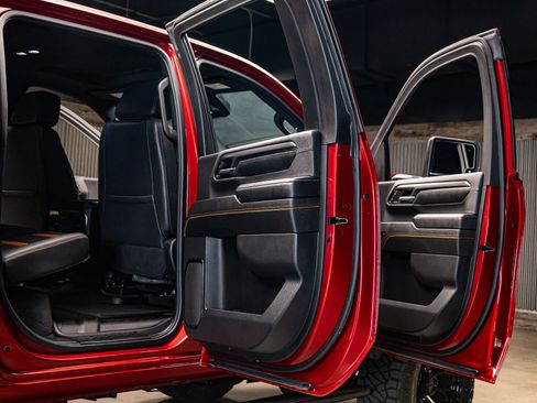 Used 2024 GMC Sierra 3500 AT4 w/ AT4 Premium Plus Package image 31