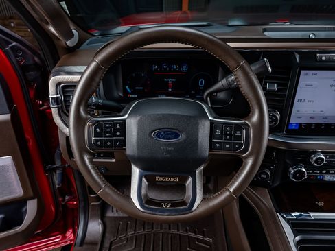 Used 2024 Ford F250 King Ranch w/ Chrome Package image 18