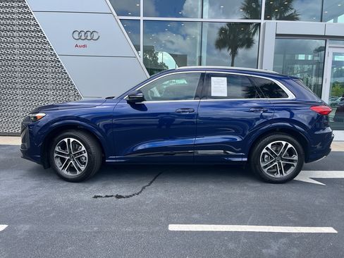 Certified 2025 Audi Q5 Prestige AWD/4WD image 4