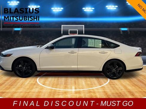 Used 2024 Honda Accord Sport image 4