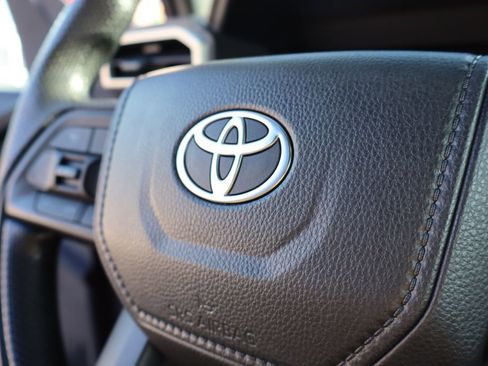 Used 2025 Toyota Tacoma TRD Sport image 24