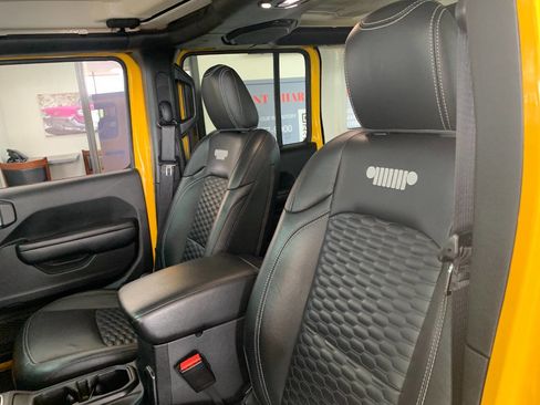 Used 2021 Jeep Wrangler Unlimited Sport image 9