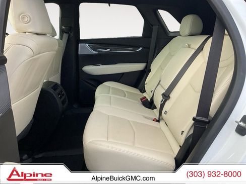 Used 2023 Cadillac XT5 Sportv image 13