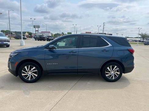 Certified 2024 Chevrolet Equinox LT AWD/4WD image 2
