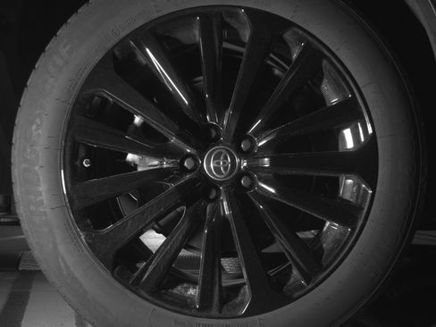 Used 2025 Toyota Highlander XSE image 15