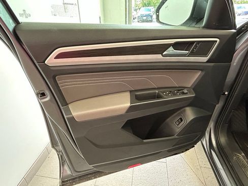 Used 2022 Volkswagen Atlas SE AWD/4WD image 20