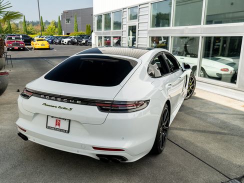 Used 2018 Porsche Panamera Turbo S AWD/4WD image 6