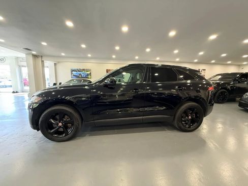 Used 2017 Jaguar F-PACE Premium AWD/4WD image 4