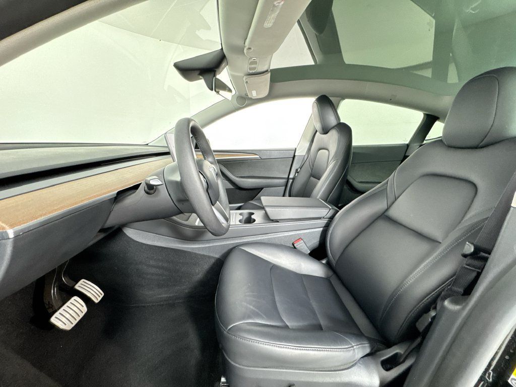 Used 2024 Tesla Model Y Performance AWD/4WD image 12