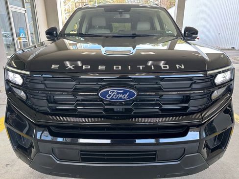 Certified 2025 Ford Expedition Max Active image 8