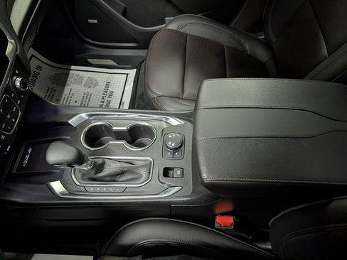 Used 2023 Chevrolet Traverse High Country w/ LPO, Floor Liner Package AWD/4WD image 18