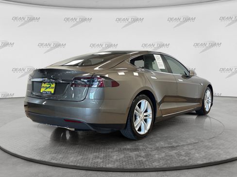 Used 2015 Tesla Model S 85 RWD image 8