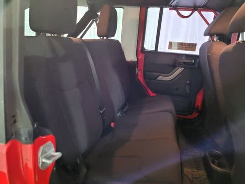 Used 2015 Jeep Wrangler Unlimited Sport image 47