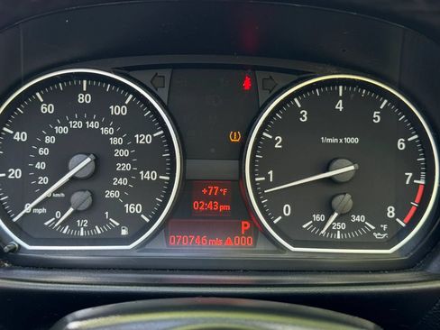 Used 2012 BMW 135i Convertible RWD image 15