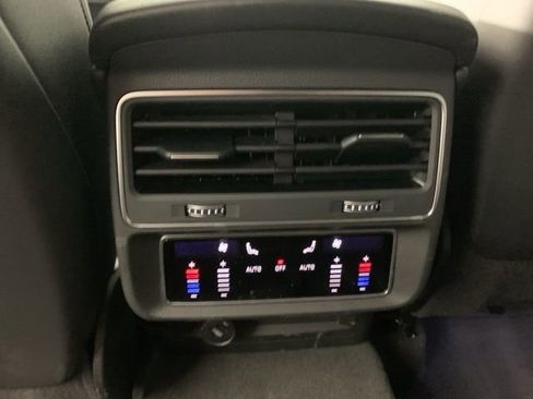 Used 2025 Audi Q8 Premium Plus AWD/4WD image 34