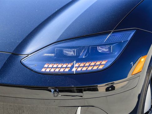 New 2025 Hyundai Ioniq 6 SE image 4